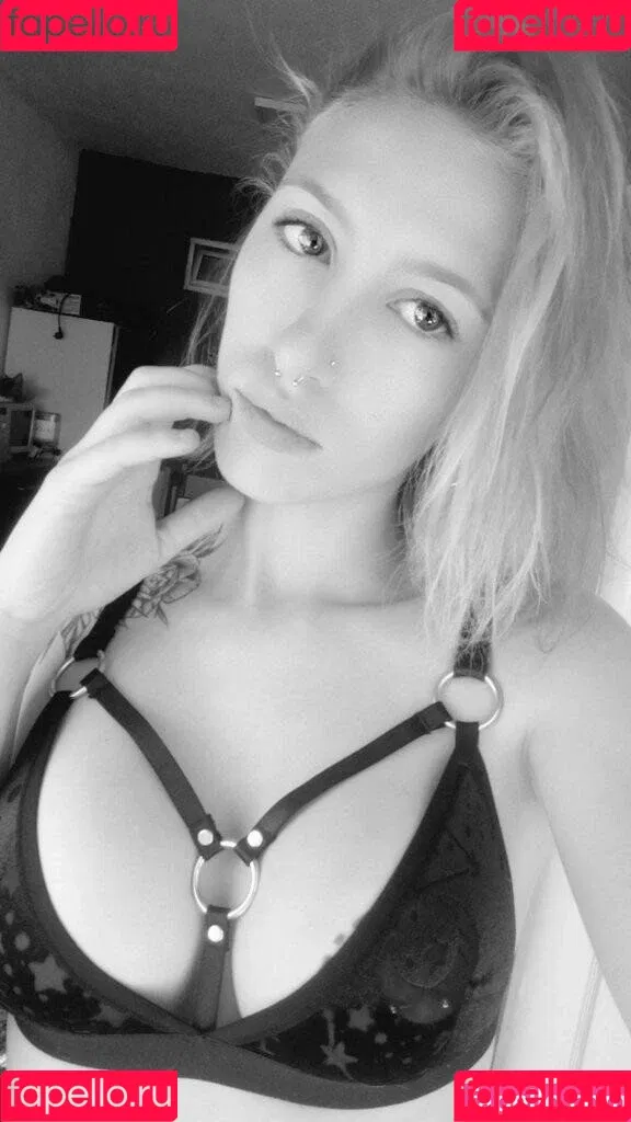 Missmushrooms Onlyfans Photo Gallery 