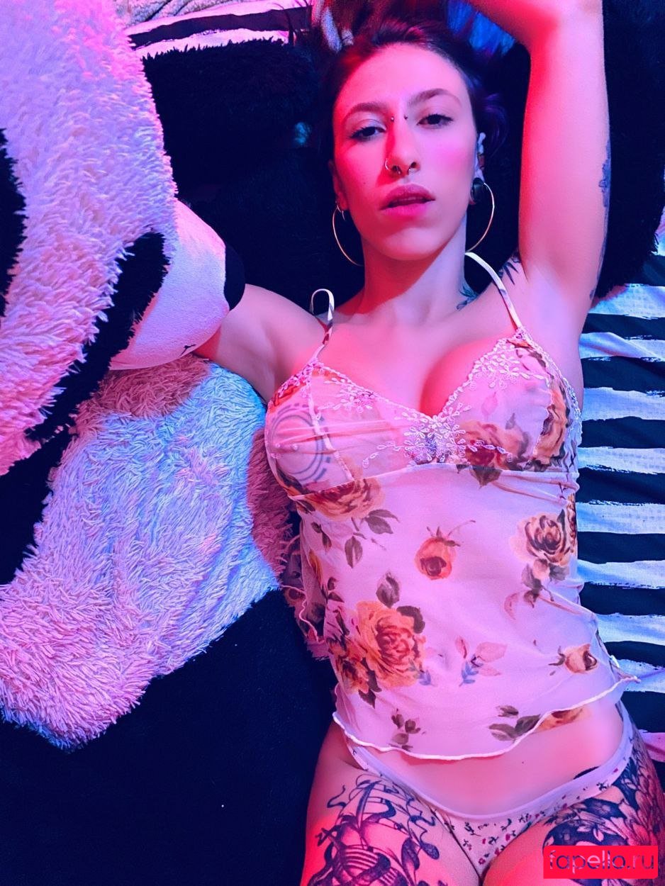 Missmushrooms Nude Onlyfans Photo 10
