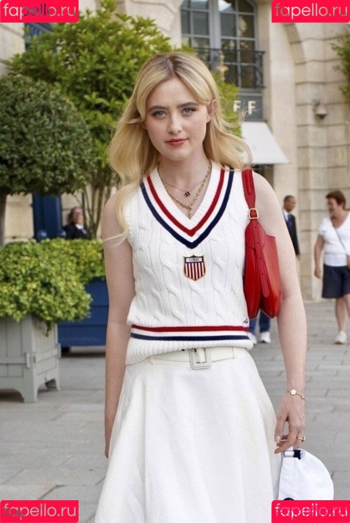 Kathryn Newton Onlyfans Photo Gallery 