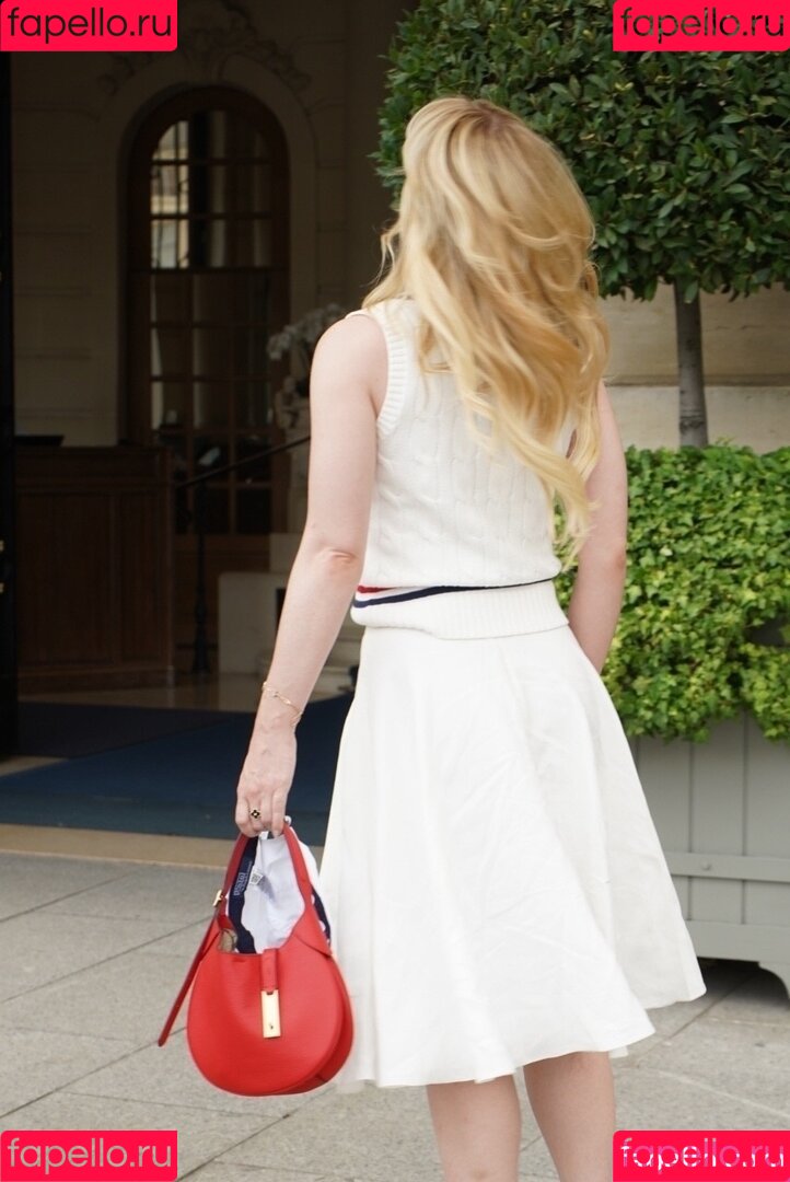 Kathryn Newton Onlyfans Photo Gallery 