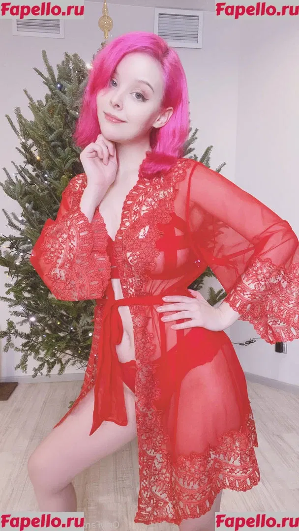 Helly Valentine Onlyfans Photo Gallery 