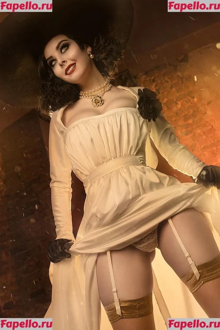 Helly Valentine Onlyfans Photo Gallery 