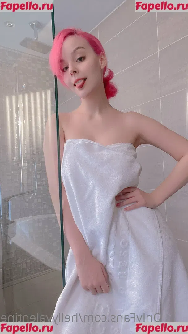 Helly Valentine Onlyfans Photo Gallery 