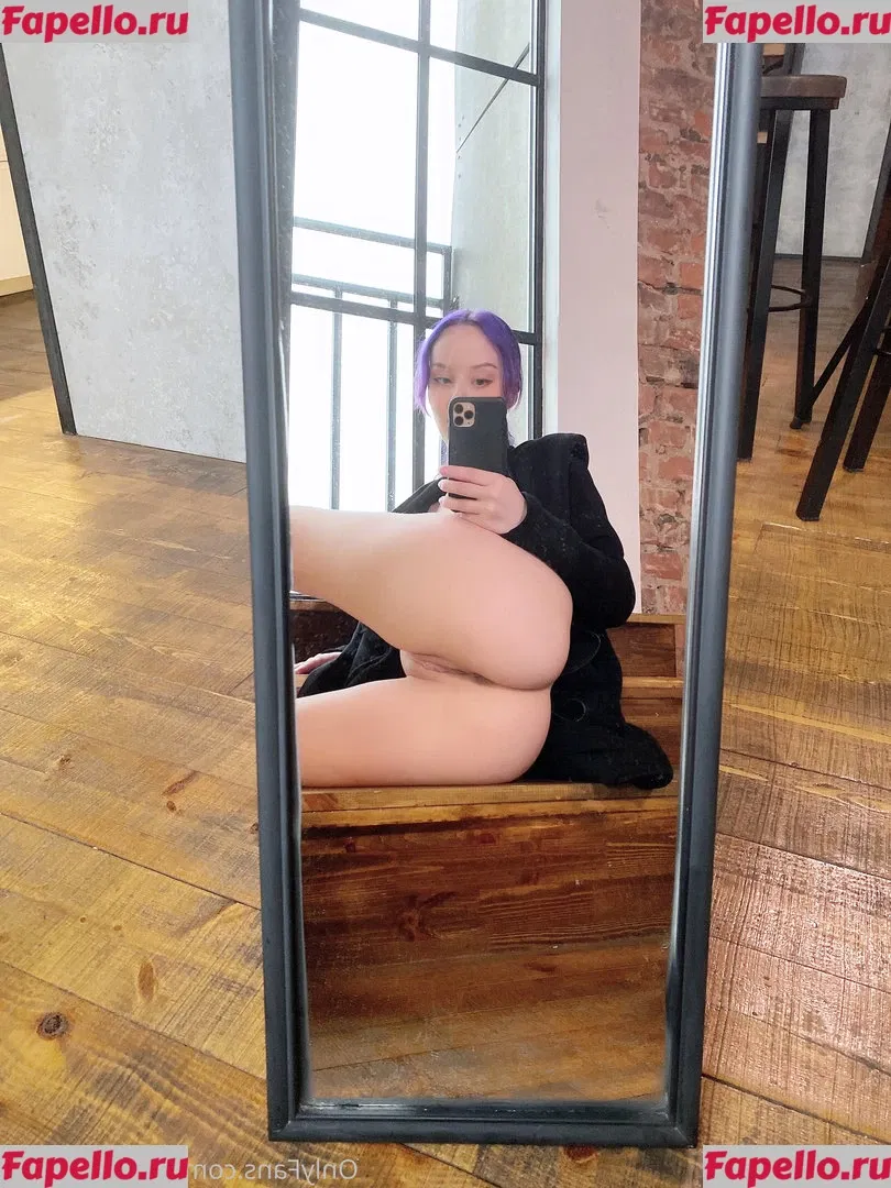 Helly Valentine Onlyfans Photo Gallery 