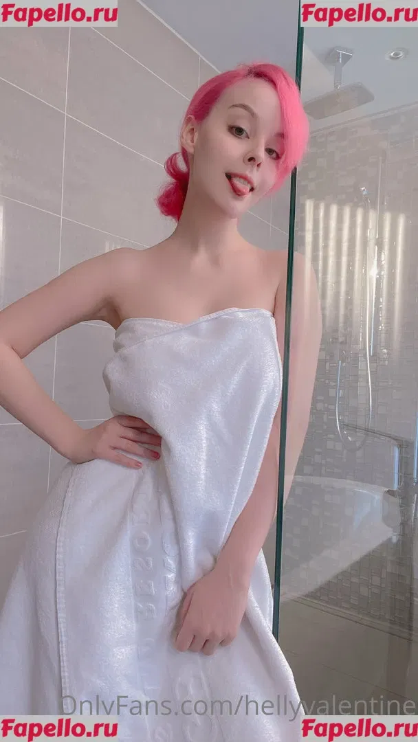 Helly Valentine Onlyfans Photo Gallery 