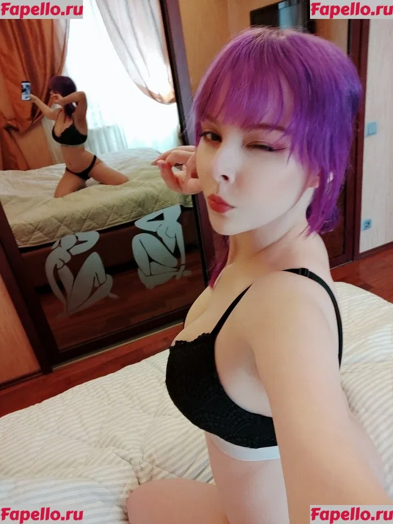 Helly Valentine Onlyfans Photo Gallery 