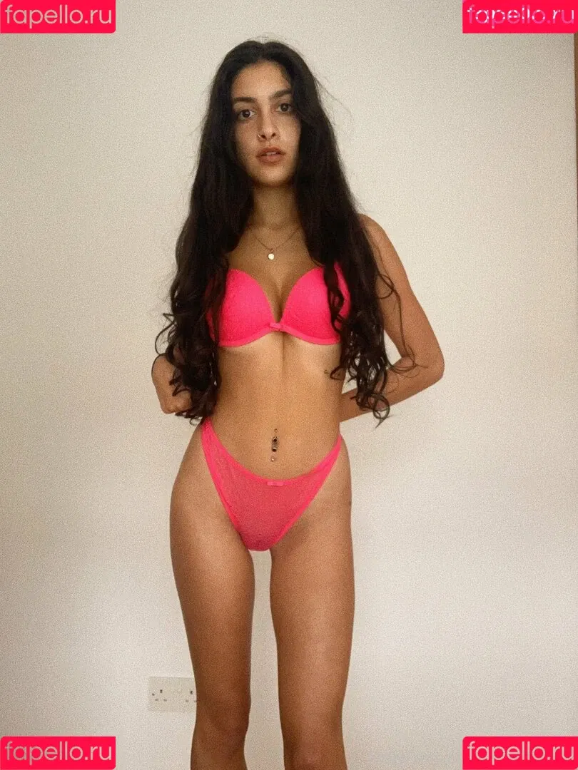Ariakhan00 Onlyfans Photo Gallery 