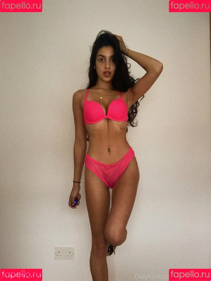 Ariakhan00 Onlyfans Photo Gallery 
