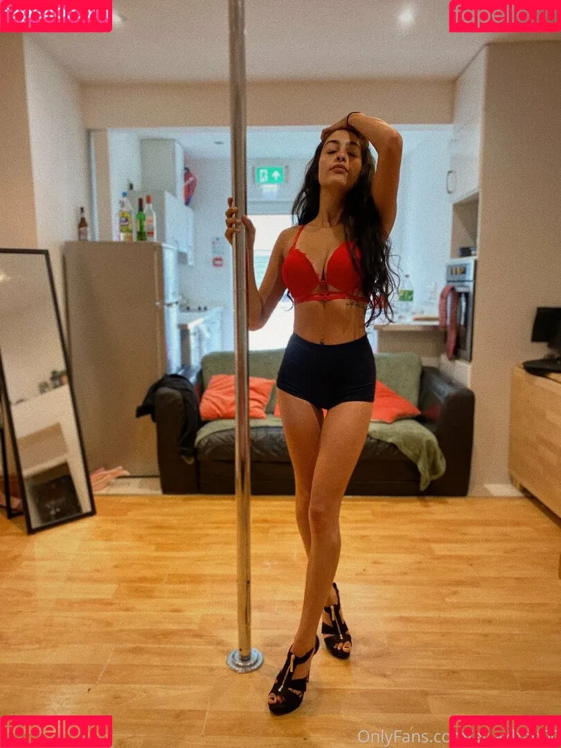 Ariakhan00 Onlyfans Photo Gallery 