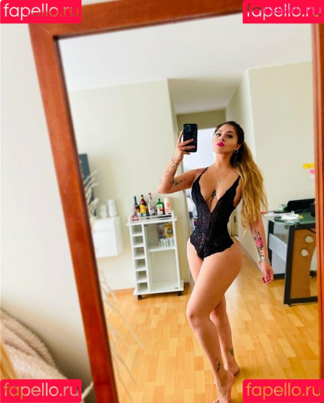 Stefany Camus Gutierrez Onlyfans Photo Gallery 