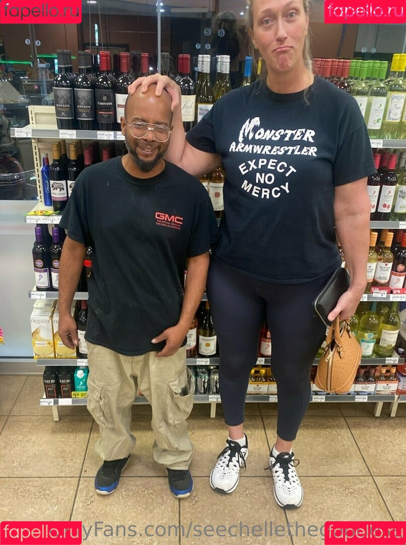 seechellethegoddess Onlyfans Photo Gallery 