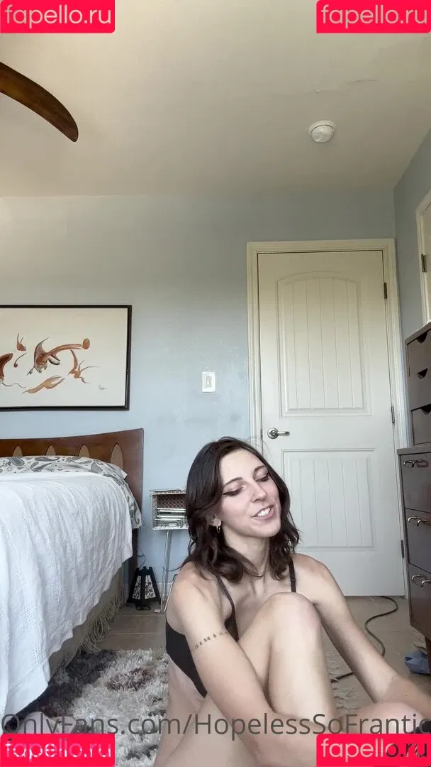 hopelesssofrantic Onlyfans Photo Gallery 
