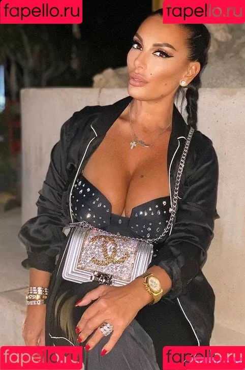 Silvia Iacucci Onlyfans Photo Gallery 