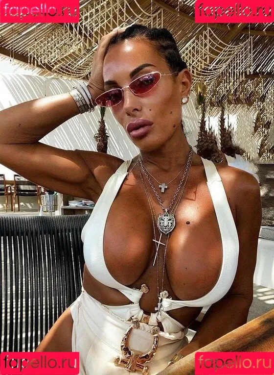 Silvia Iacucci Onlyfans Photo Gallery 