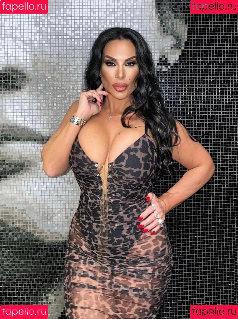 Silvia Iacucci Onlyfans Photo Gallery 