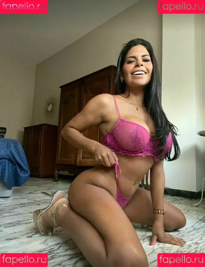 raisha Onlyfans Photo Gallery 