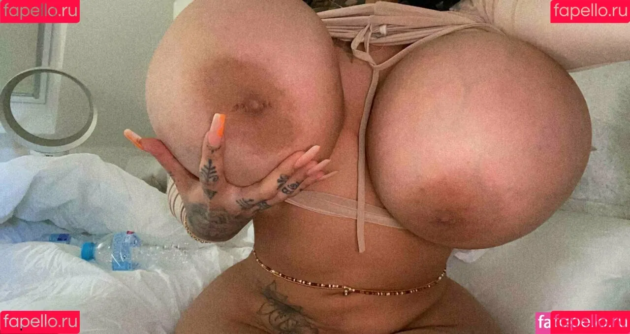 raisha Onlyfans Photo Gallery 
