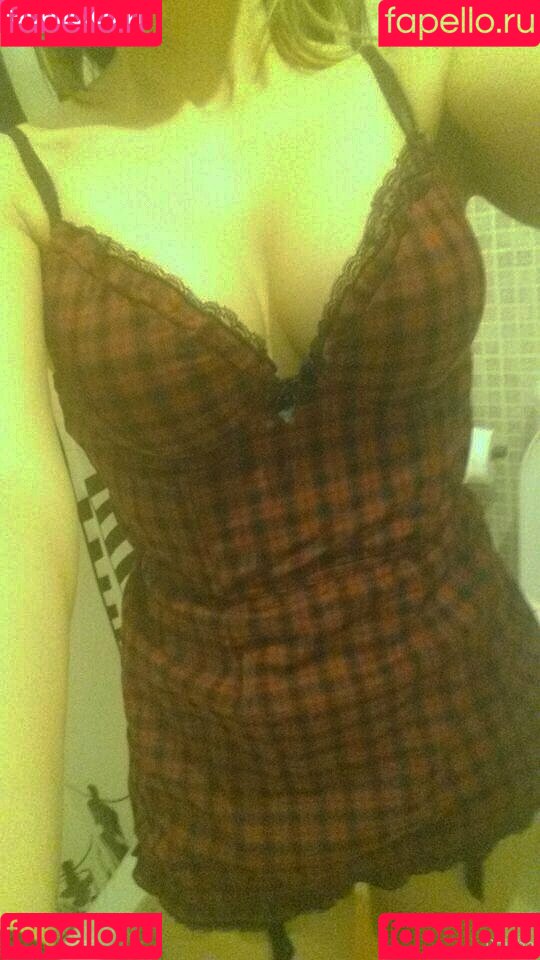 raisha Onlyfans Photo Gallery 