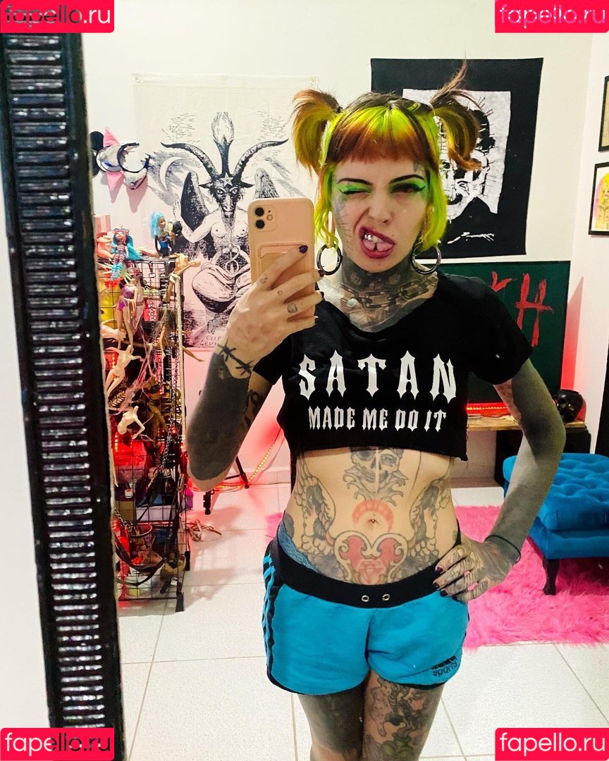 Mari Zombie Onlyfans Photo Gallery 