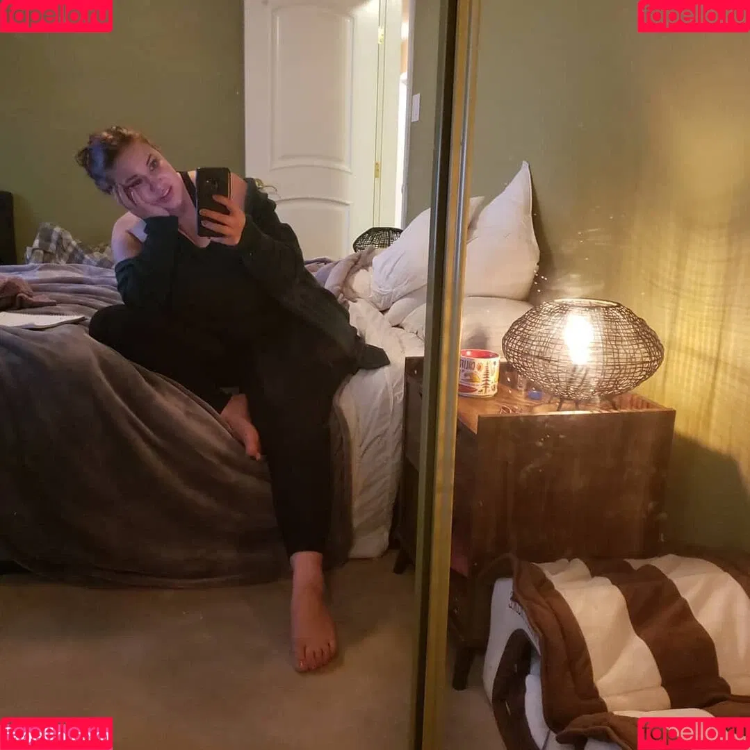 Mal Malloy Onlyfans Photo Gallery 