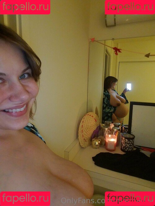 Mal Malloy Onlyfans Photo Gallery 