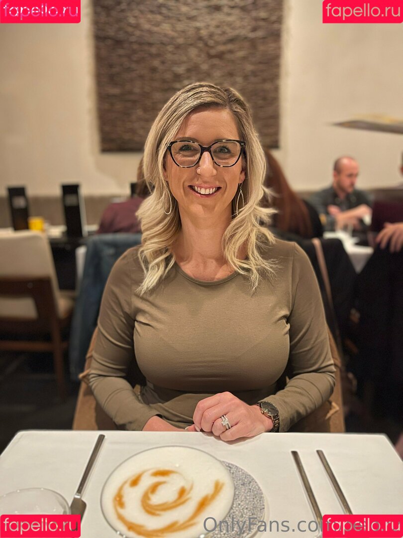 geoliz Onlyfans Photo Gallery 