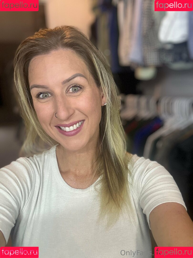 geoliz Onlyfans Photo Gallery 