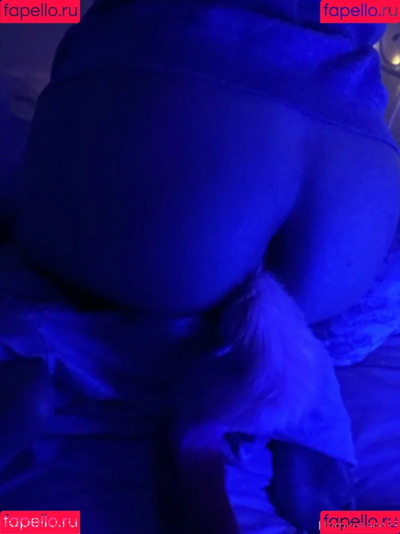hornypeach23 Onlyfans Photo Gallery 