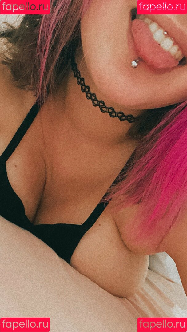 hornypeach23 Onlyfans Photo Gallery 