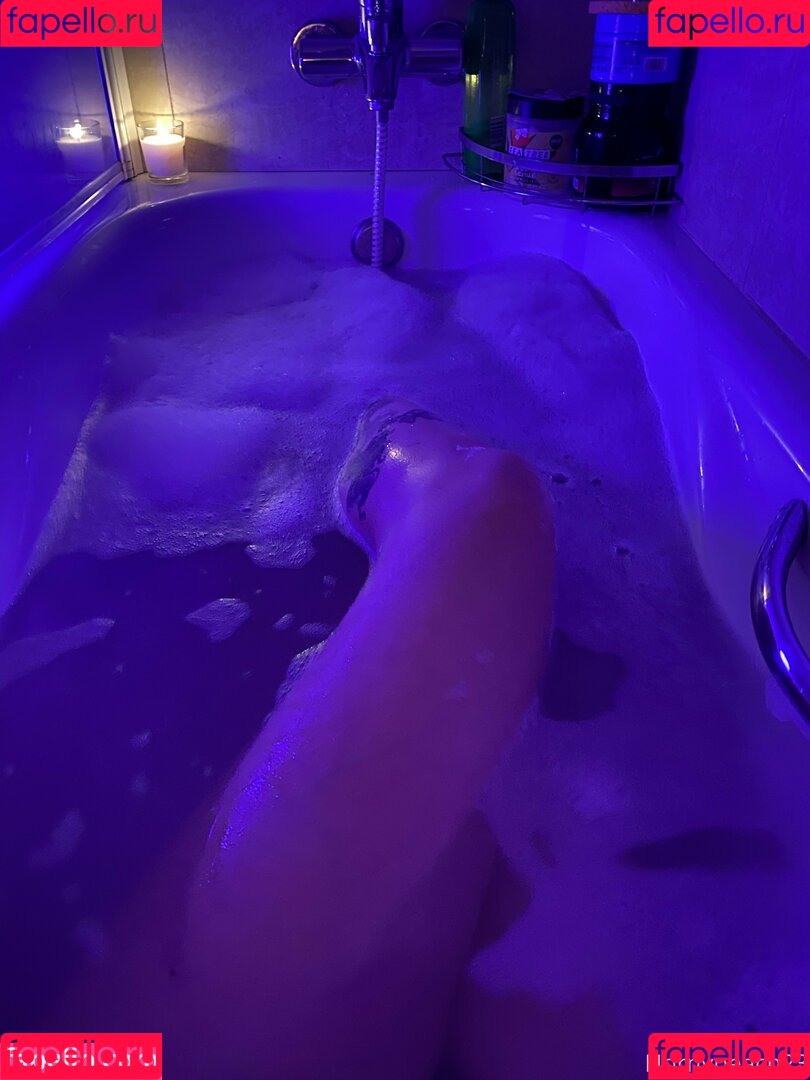 hornypeach23 Onlyfans Photo Gallery 