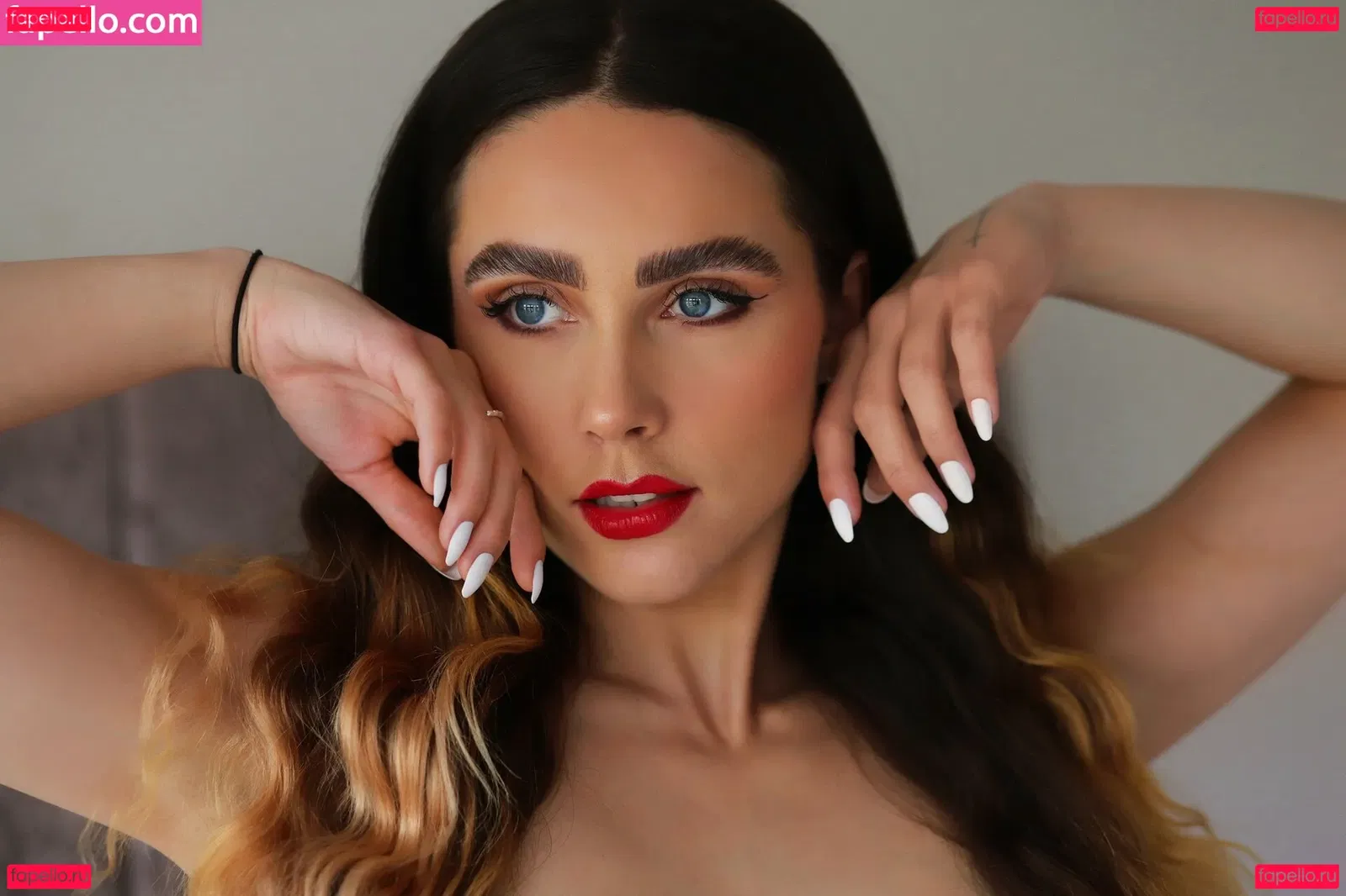 Emma Louise Onlyfans Photo Gallery 