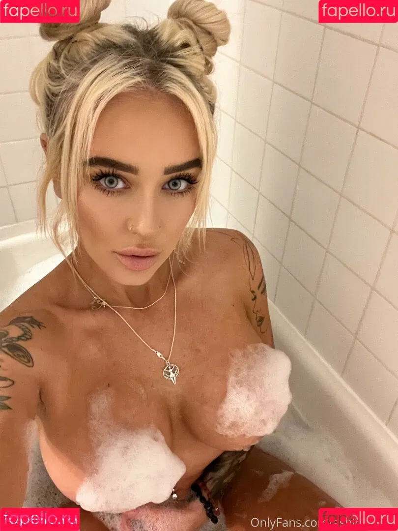 ashleywolfx Onlyfans Photo Gallery 