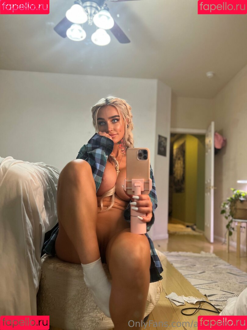 ashleywolfx Onlyfans Photo Gallery 