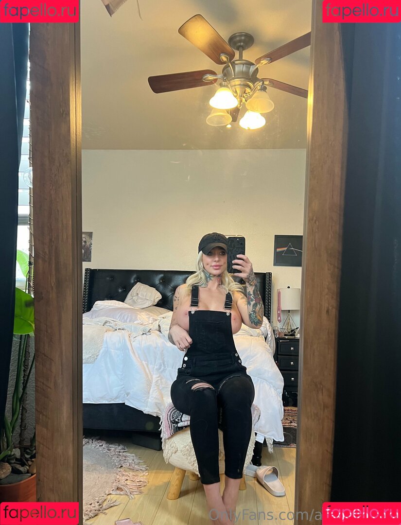 ashleywolfx Onlyfans Photo Gallery 