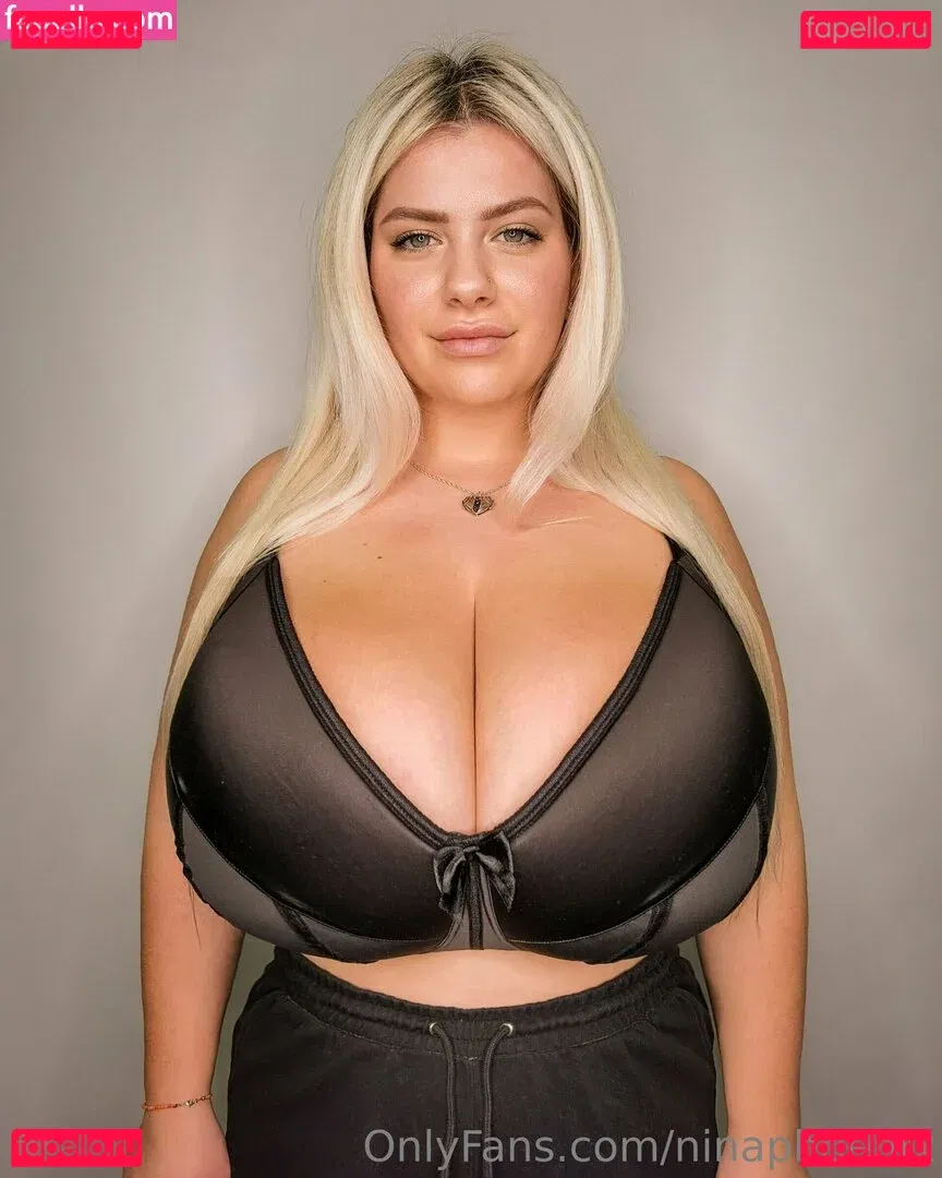 NinaPhoenix Onlyfans Photo Gallery 