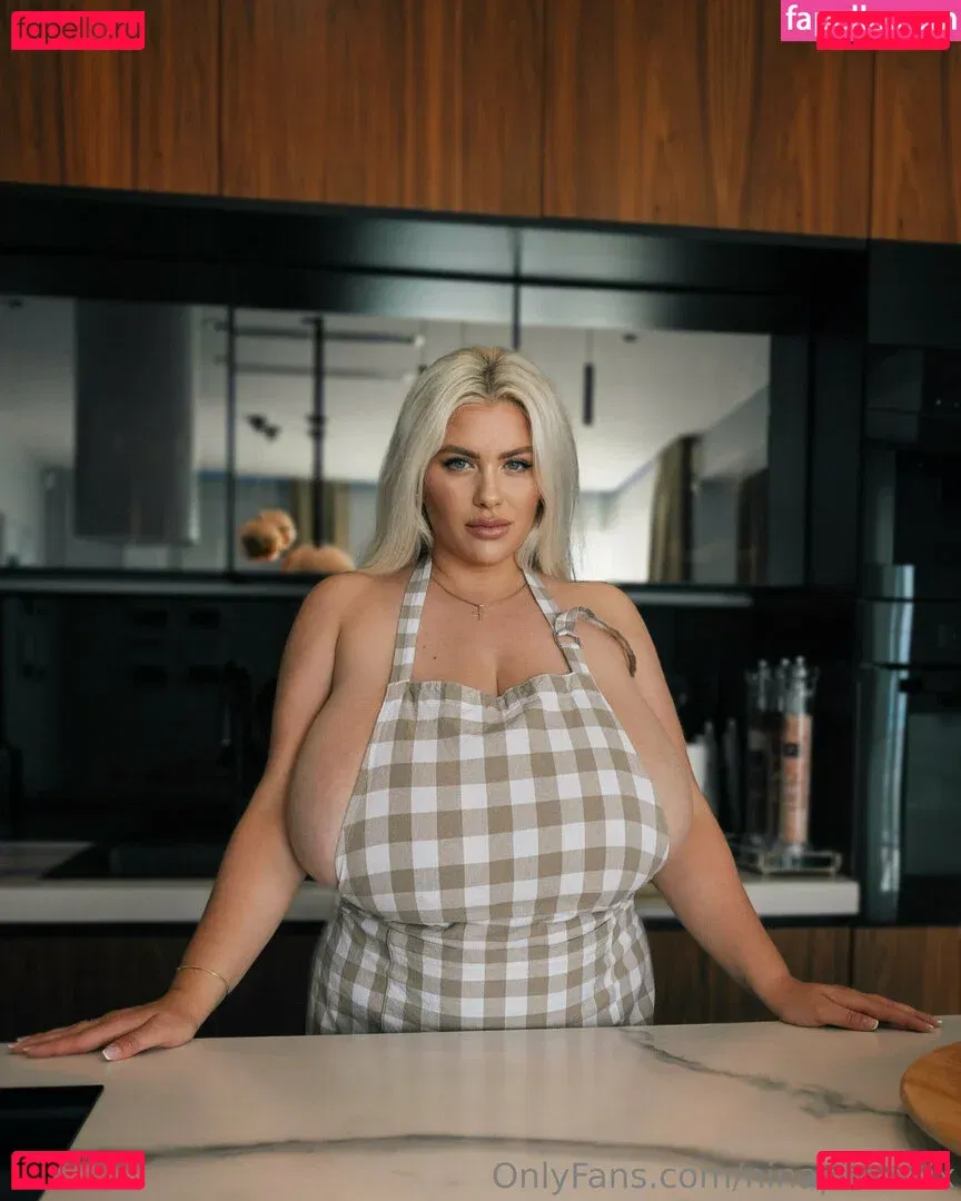 NinaPhoenix Onlyfans Photo Gallery 