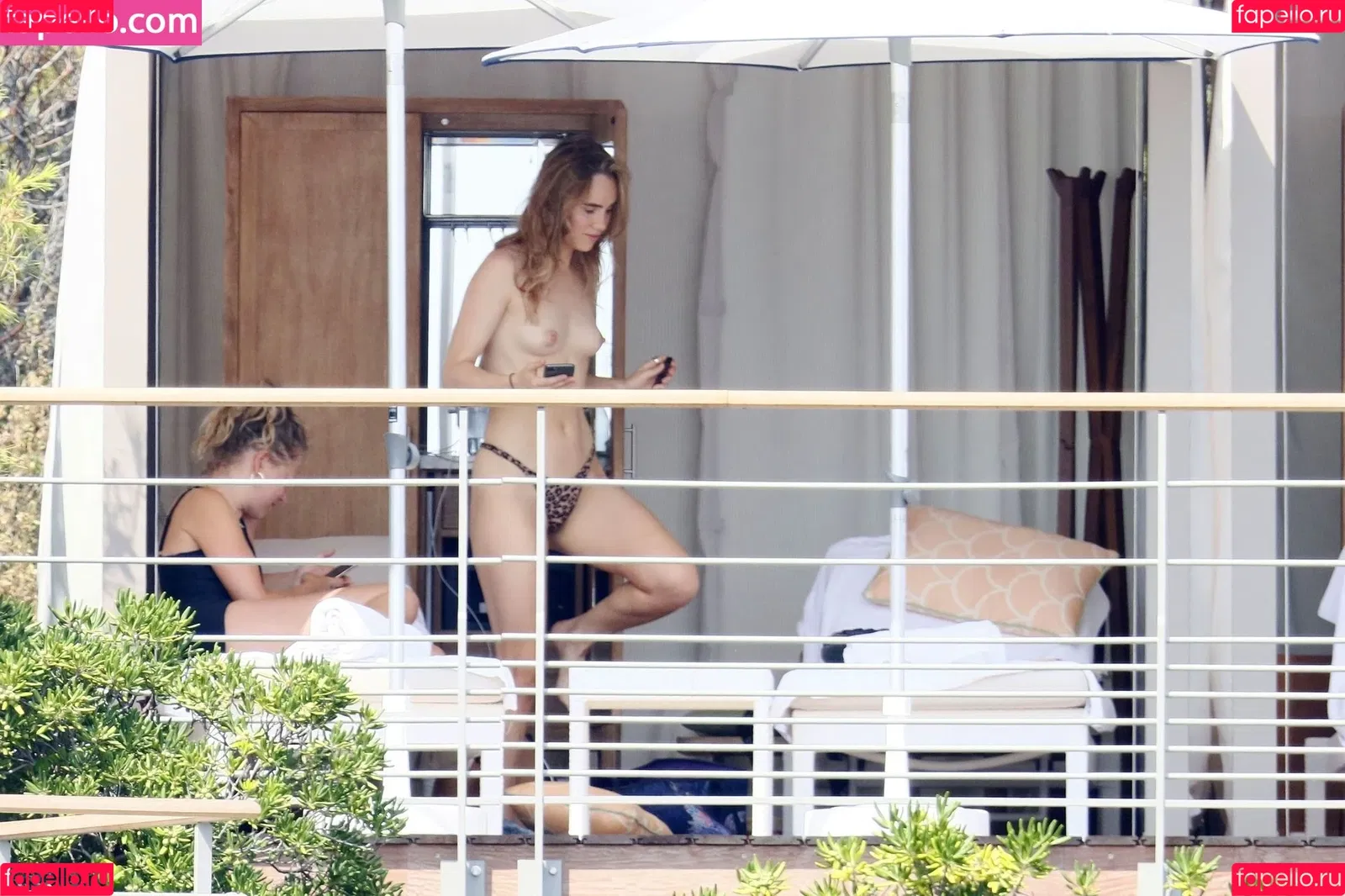 Suki Waterhouse Onlyfans Photo Gallery 