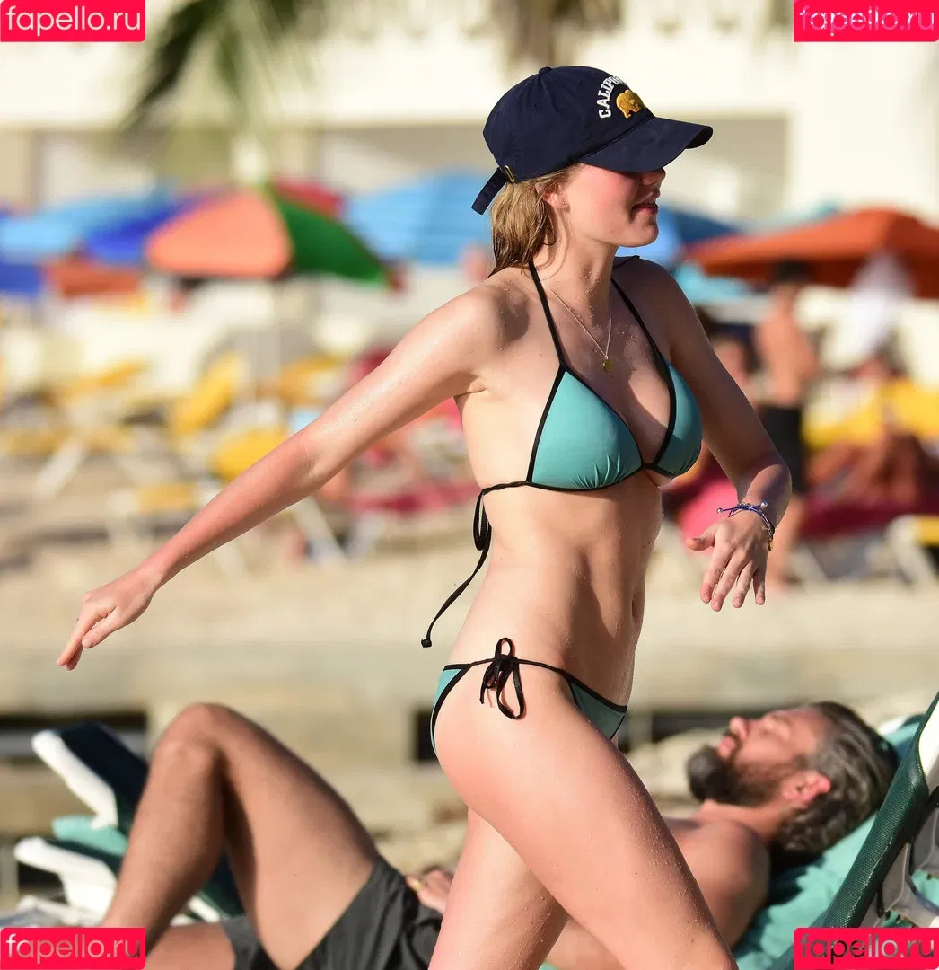 Suki Waterhouse Onlyfans Photo Gallery 