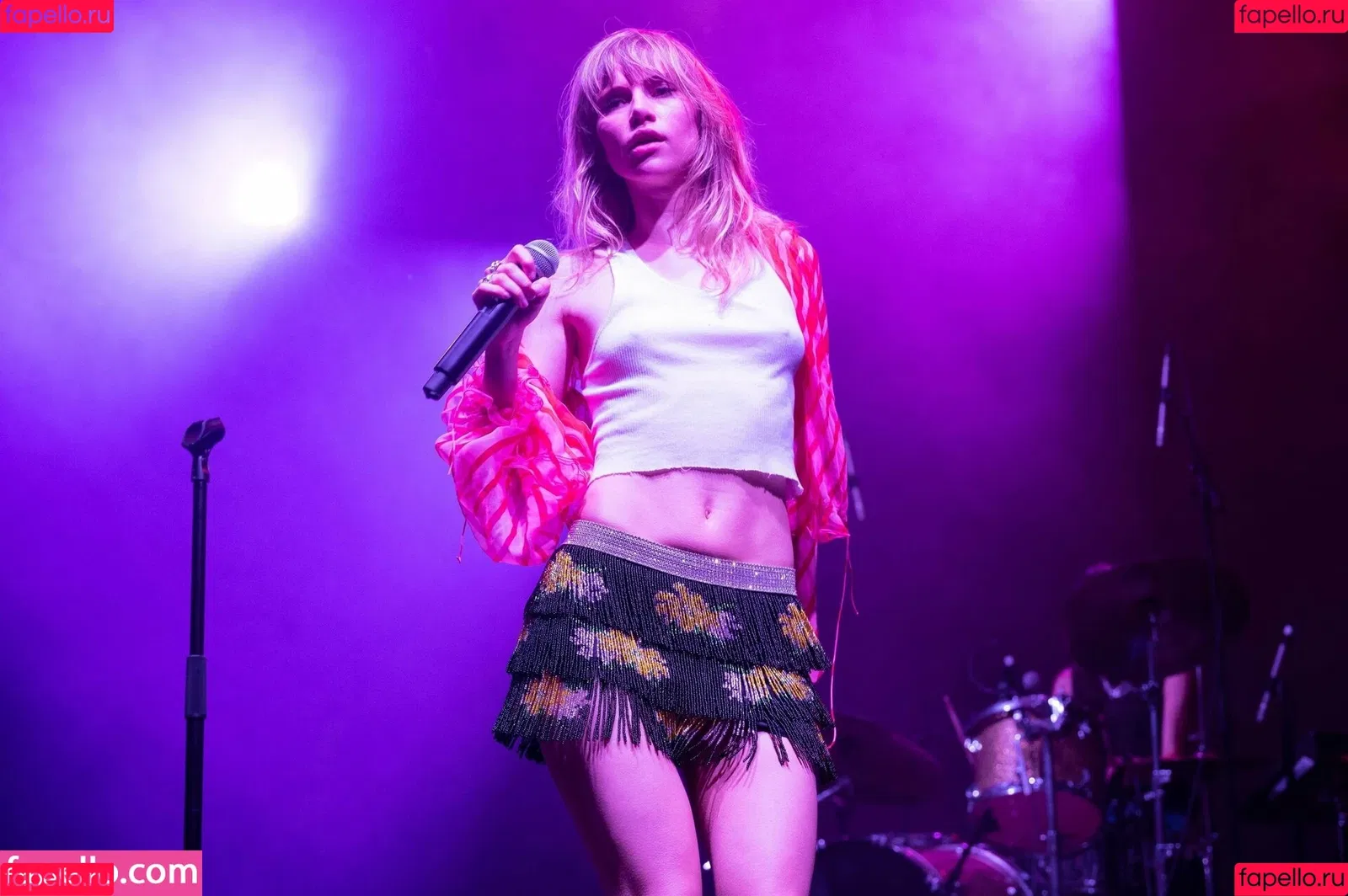 Suki Waterhouse Onlyfans Photo Gallery 