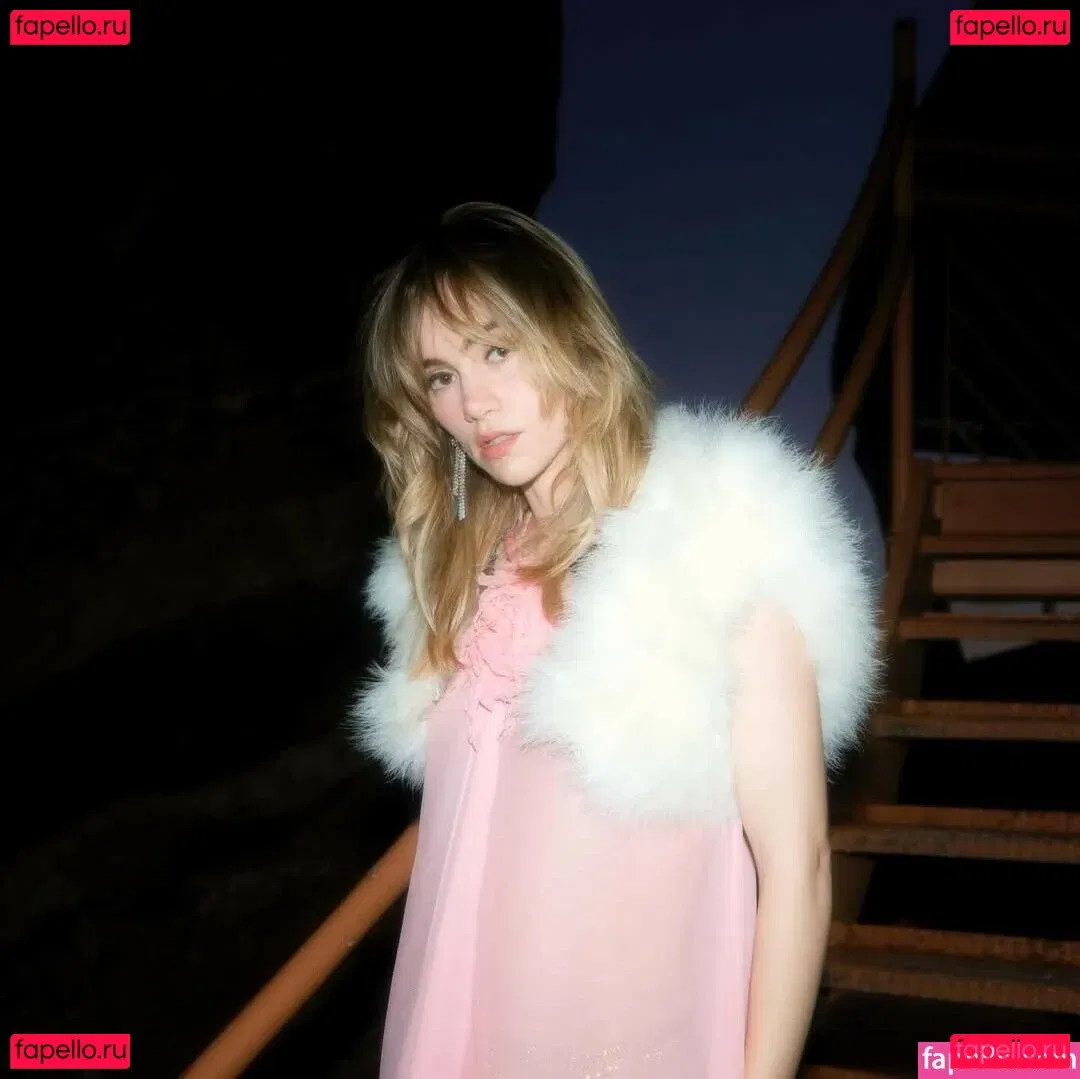 Suki Waterhouse Onlyfans Photo Gallery 