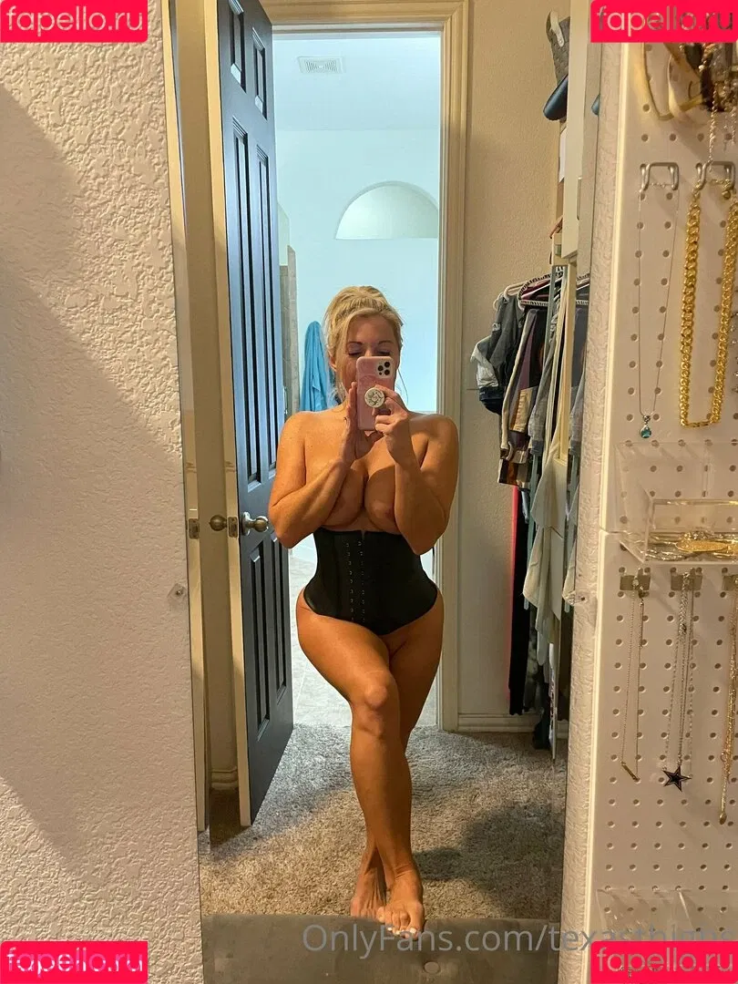 Texasthighs Onlyfans Photo Gallery 