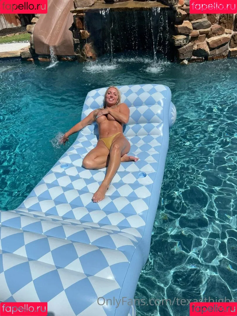 Texasthighs Onlyfans Photo Gallery 
