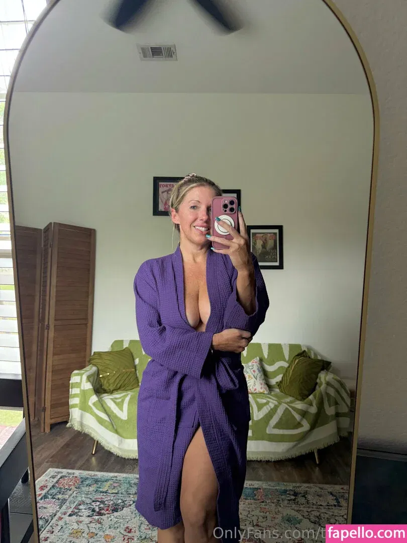 Texasthighs Onlyfans Photo Gallery 