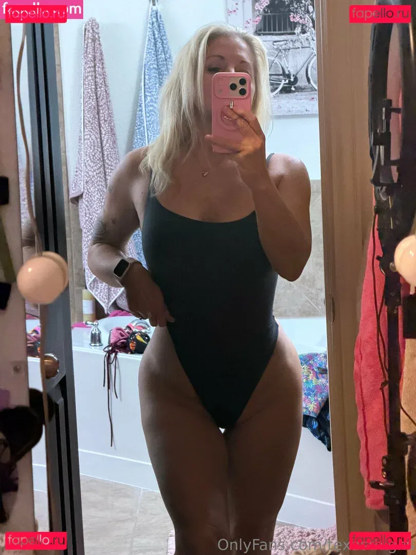 Texasthighs Onlyfans Photo Gallery 