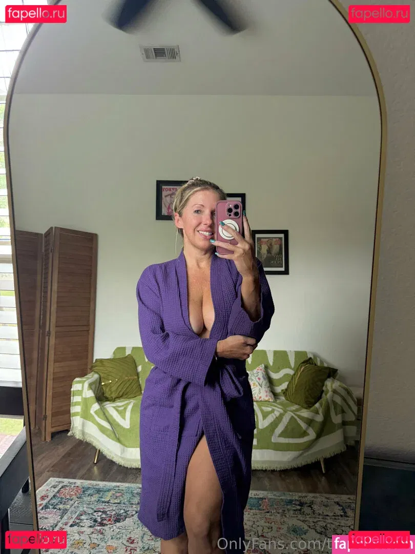 Texasthighs Onlyfans Photo Gallery 