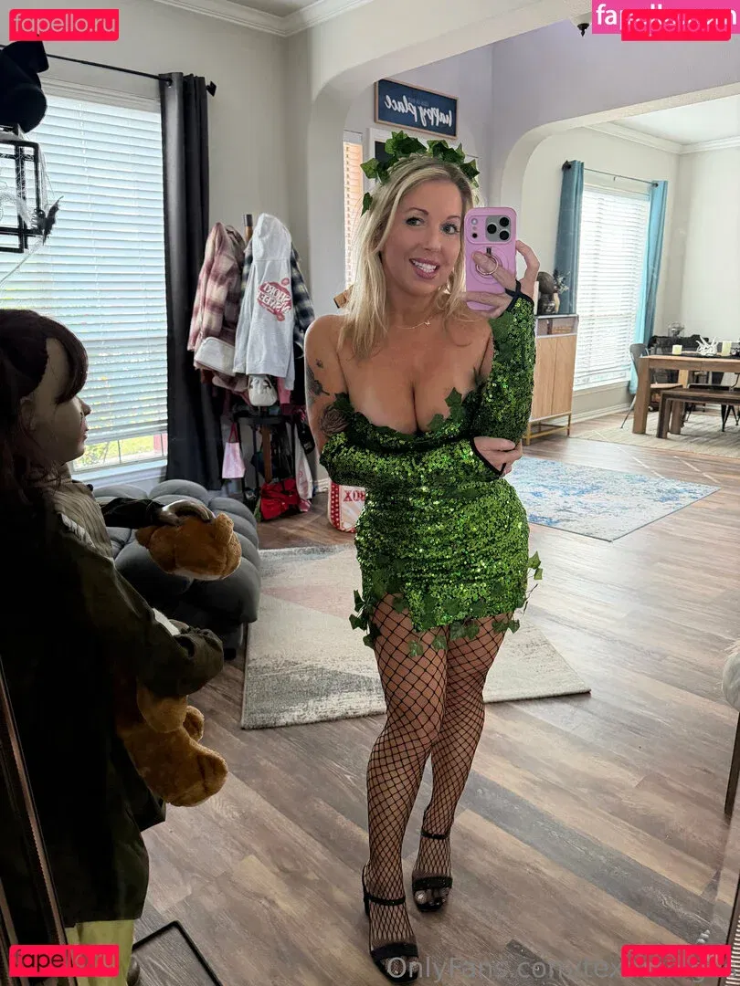 Texasthighs Onlyfans Photo Gallery 