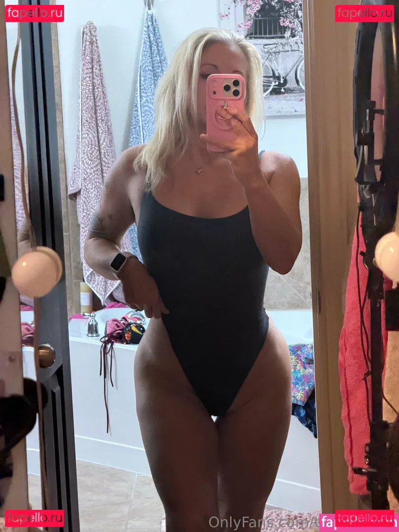 Texasthighs Onlyfans Photo Gallery 