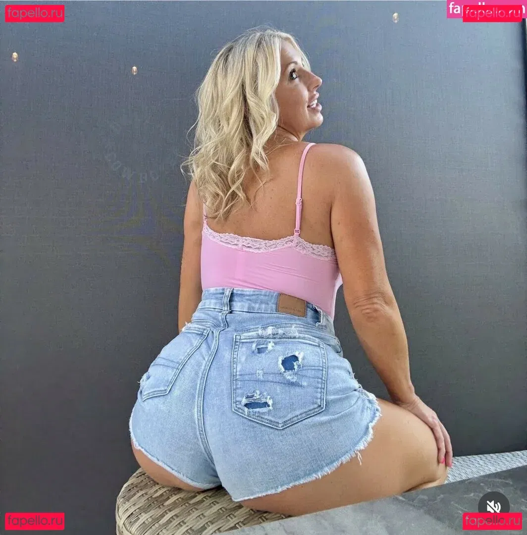 Texasthighs Onlyfans Photo Gallery 