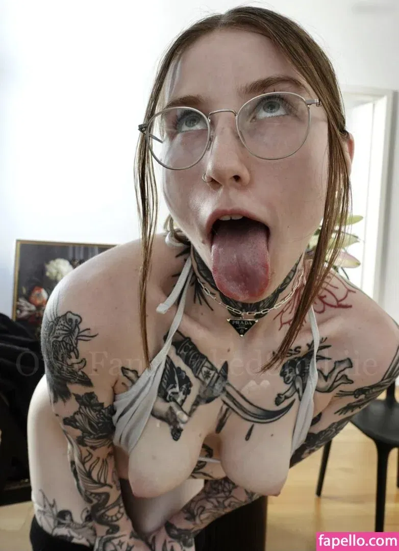 inkedsophiie Onlyfans Photo Gallery 