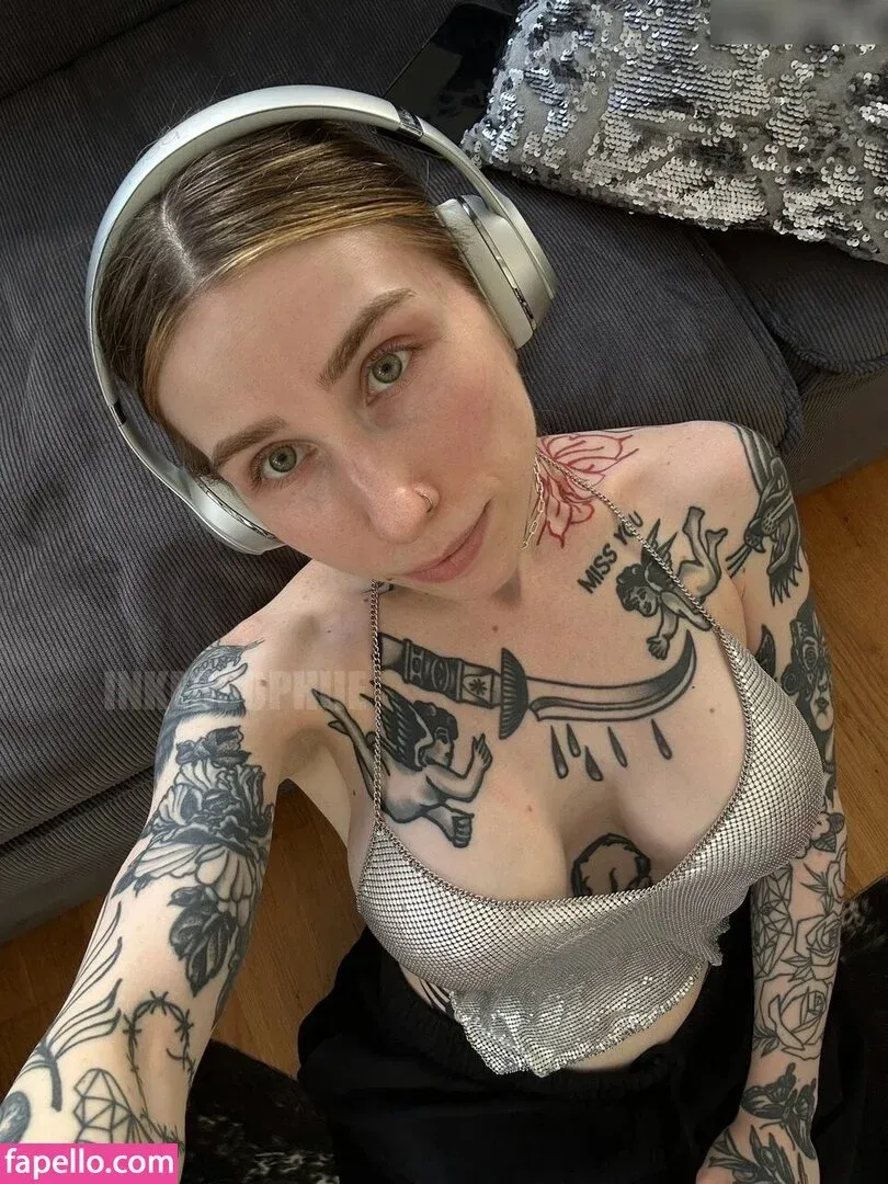 inkedsophiie Onlyfans Photo Gallery 